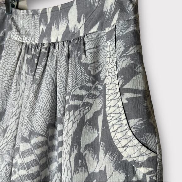 Banana Republic Heritage Label Skirt SZ 0 Silk Blend Retro Print Pockets Preppy - Picture 2 of 7